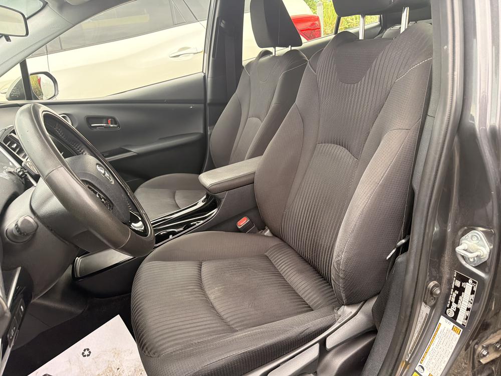 Toyota Prius Prime 2021 Gris usage à vendre Toyota Prius Prime 2021 Gris usage à vendre