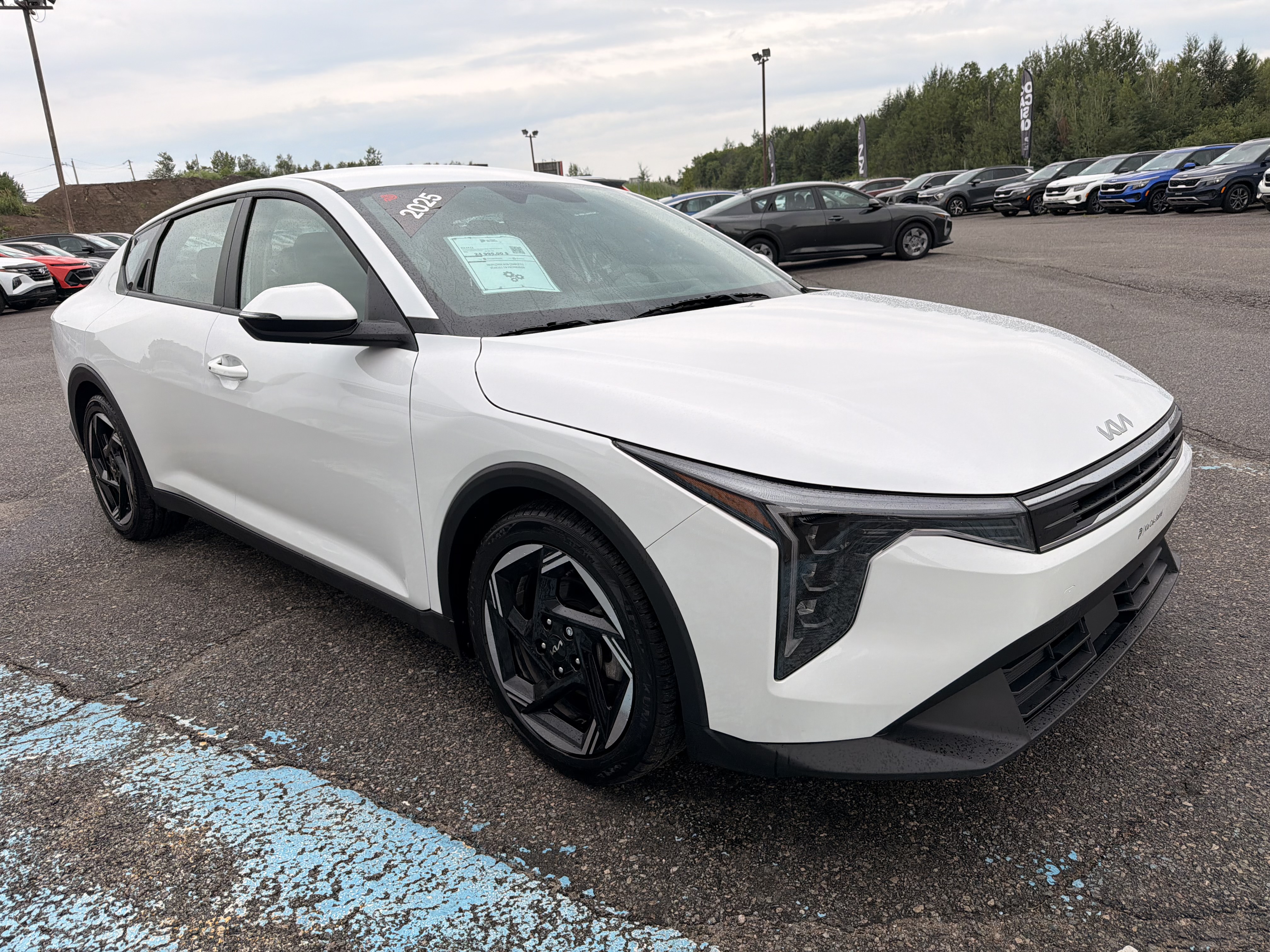 White 2025 Kia K4 Sedan Front-Wheel Drive Automatic