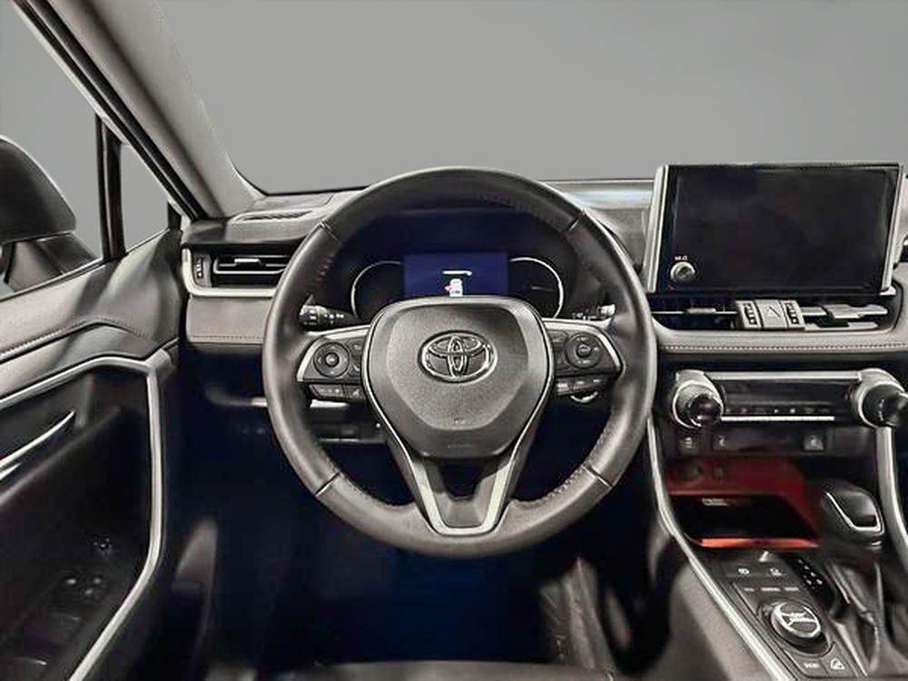 Toyota RAV4 Trail 2023 d&rsquo;occasion à vendre - 19