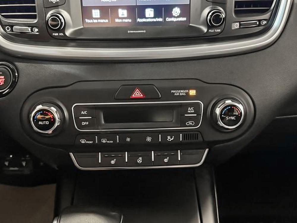 Kia Sorento LX 2019 d&rsquo;occasion à vendre - 27