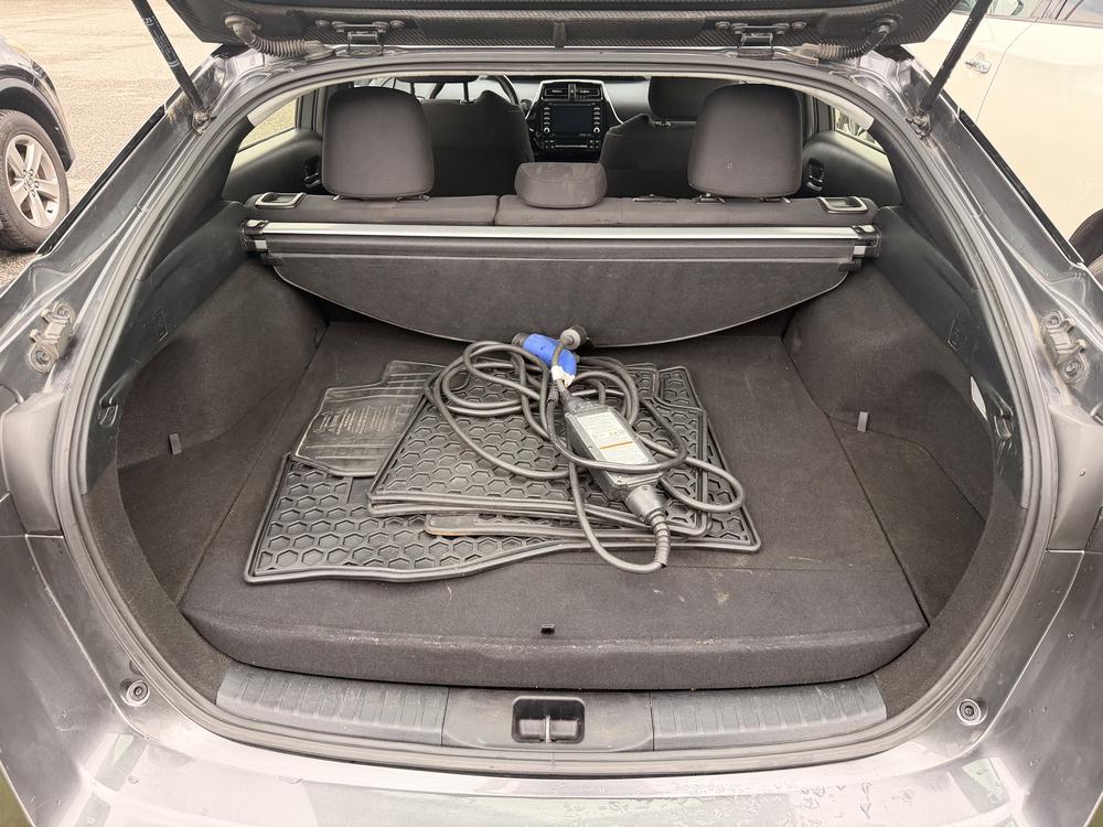 Toyota Prius Prime 2021 Gris usage à vendre Toyota Prius Prime 2021 Gris usage à vendre