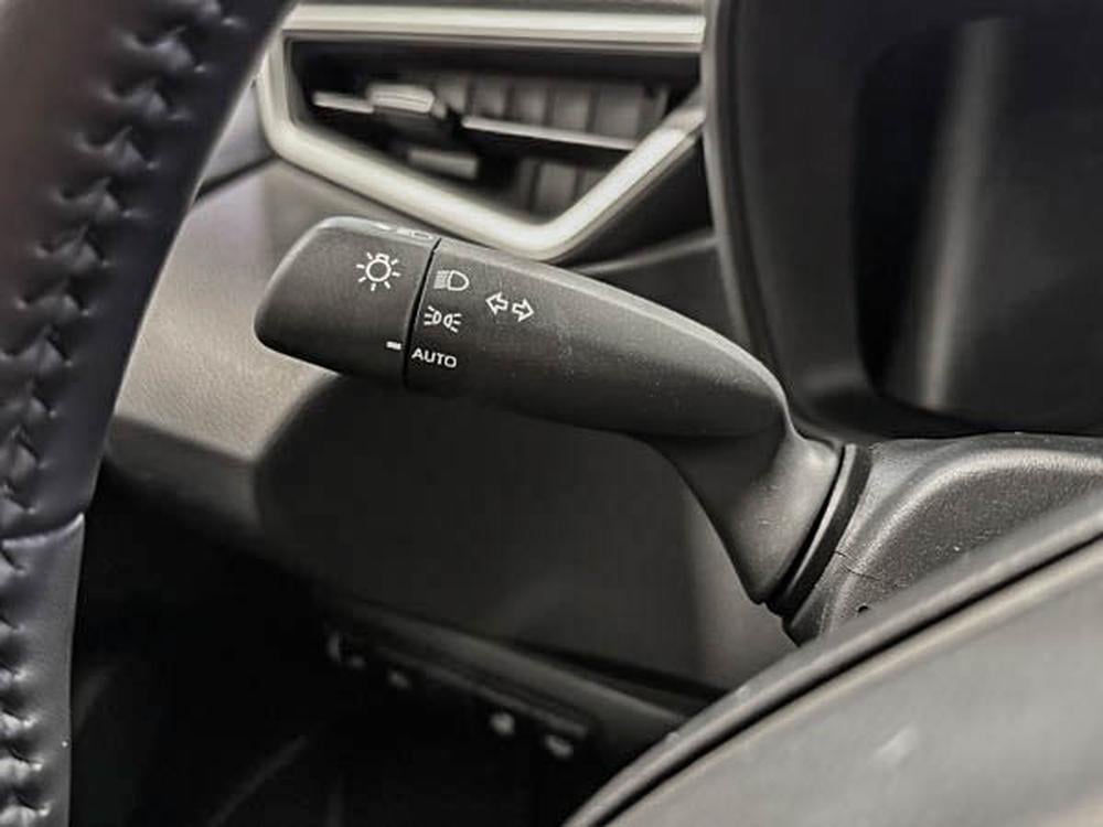 Toyota Corolla Hybrid LE 2025 d&rsquo;occasion à vendre - 22