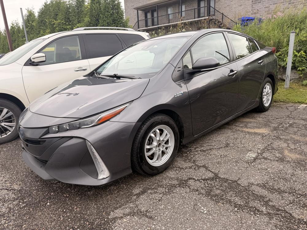 Toyota Prius Prime 2021 Gris usage à vendre Toyota Prius Prime 2021 Gris usage à vendre
