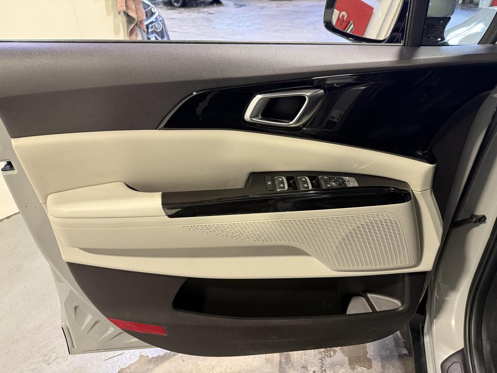 Kia Carnival EX 2024 d&rsquo;occasion à vendre - 13