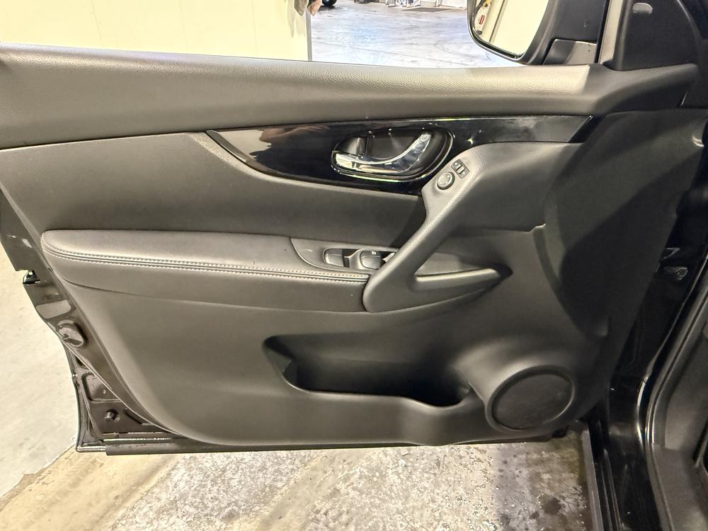 Nissan Qashqai SV TI 2021 d&rsquo;occasion à vendre - 14