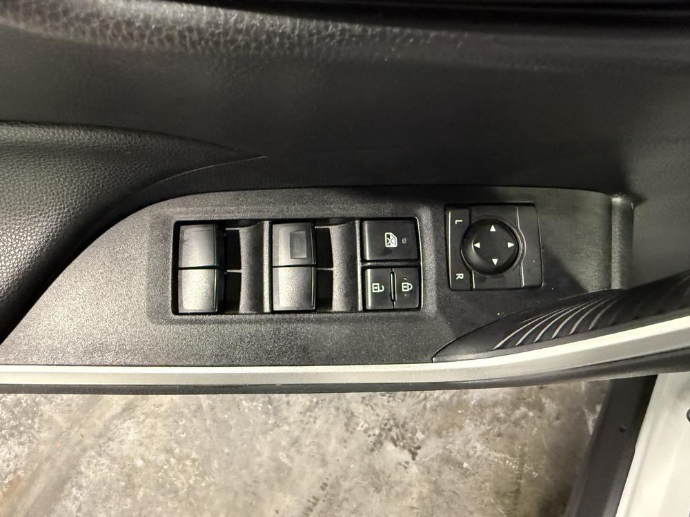 Toyota RAV4 LE HYBRIDE 2019 d&rsquo;occasion à vendre - 14