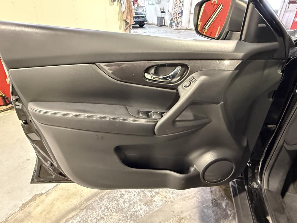 Nissan Rogue S 2018 d&rsquo;occasion à vendre - 13