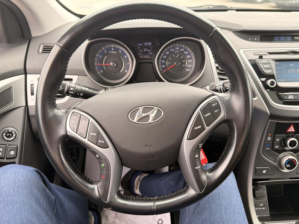 Hyundai Elantra GLS 2015 d&rsquo;occasion à vendre - 21