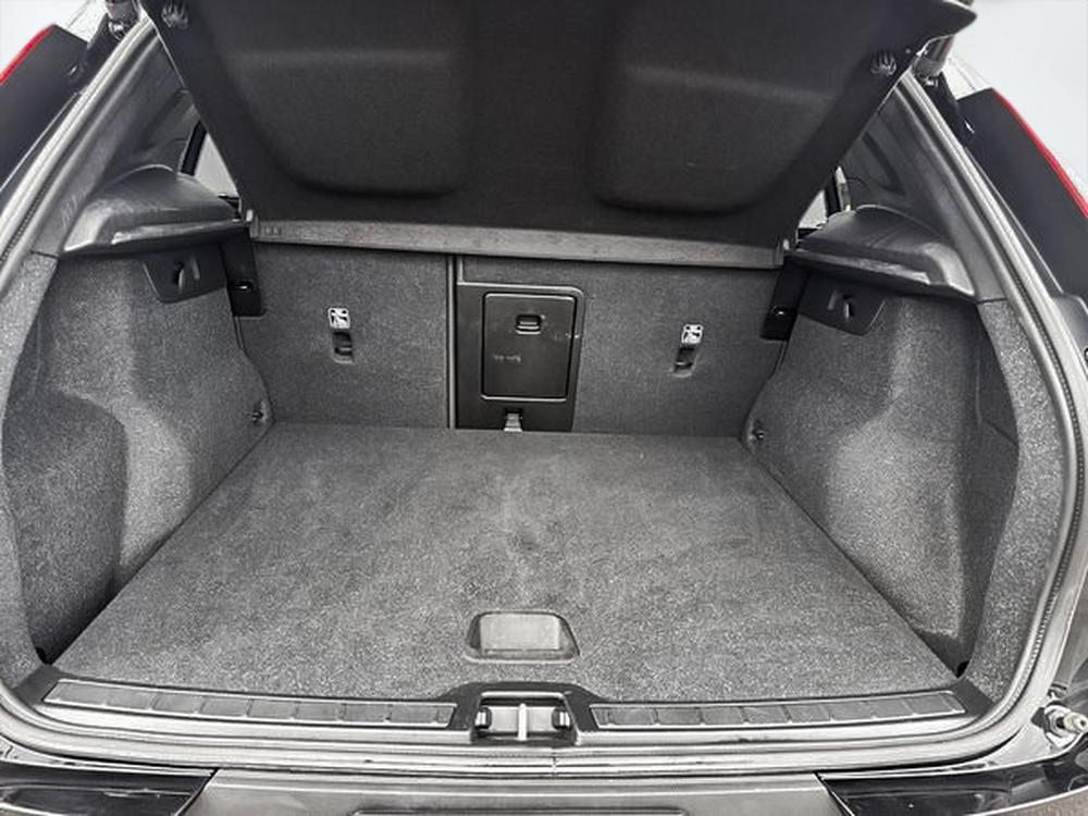 Volvo XC40 2025 Noir usage à vendre Volvo XC40 2025 Noir usage à vendre