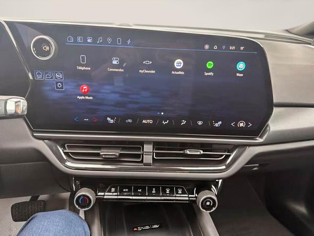 Chevrolet Equinox EV RS AWD 2025 d&rsquo;occasion à vendre - 26