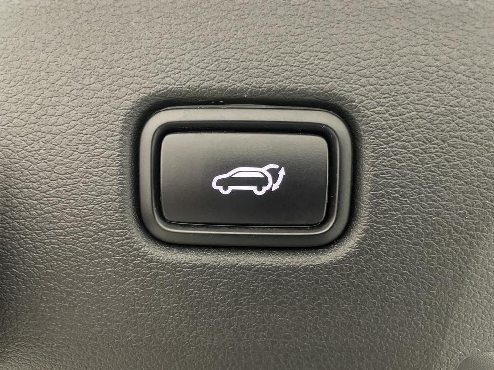 Kia Sportage 2023 Noir usage à vendre Kia Sportage 2023 Noir usage à vendre
