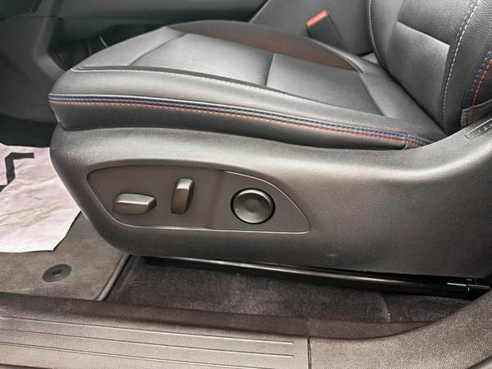 Chevrolet Equinox EV RS AWD 2025 d&rsquo;occasion à vendre - 18