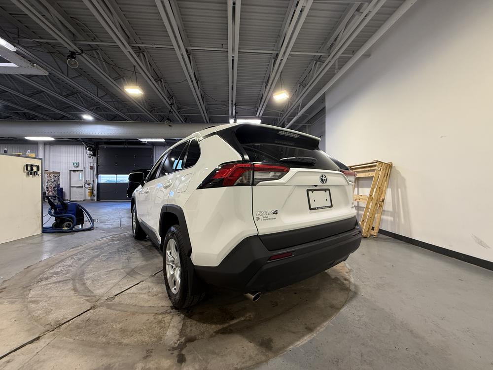 Toyota RAV4 LE HYBRIDE 2019 d&rsquo;occasion à vendre - 6