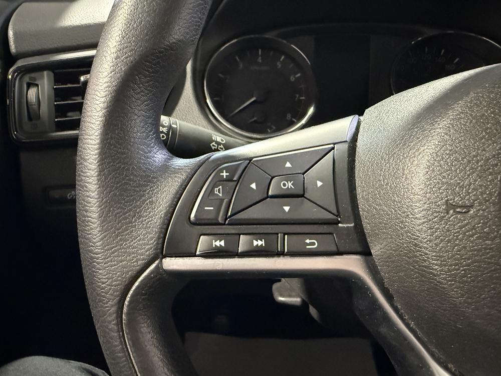 Nissan Rogue S 2018 d&rsquo;occasion à vendre - 19