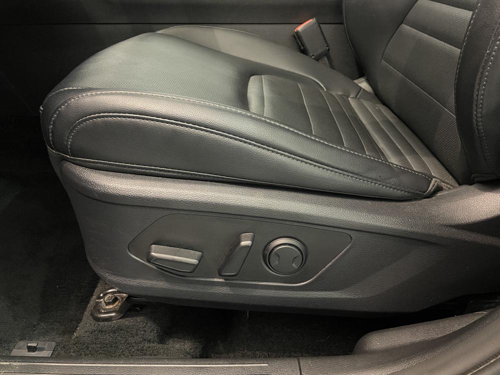 Kia Sportage 2023 Noir usage à vendre Kia Sportage 2023 Noir usage à vendre