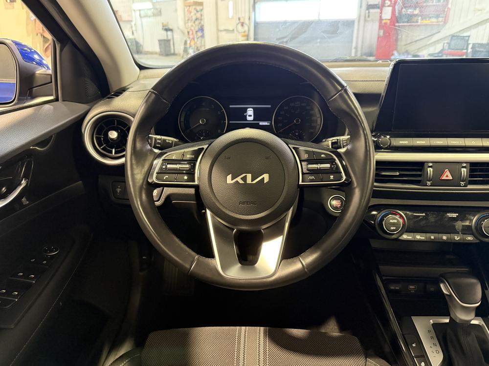 Kia Forte EX 2024 d&rsquo;occasion à vendre - 17