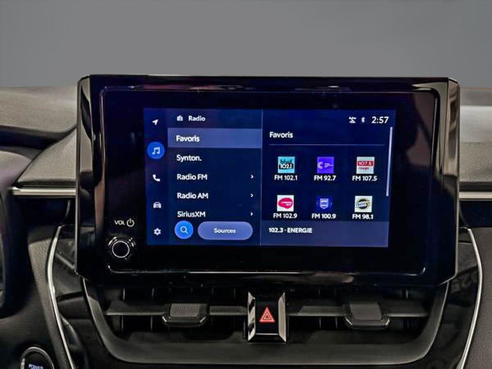 Toyota Corolla Hybrid LE 2025 d&rsquo;occasion à vendre - 26