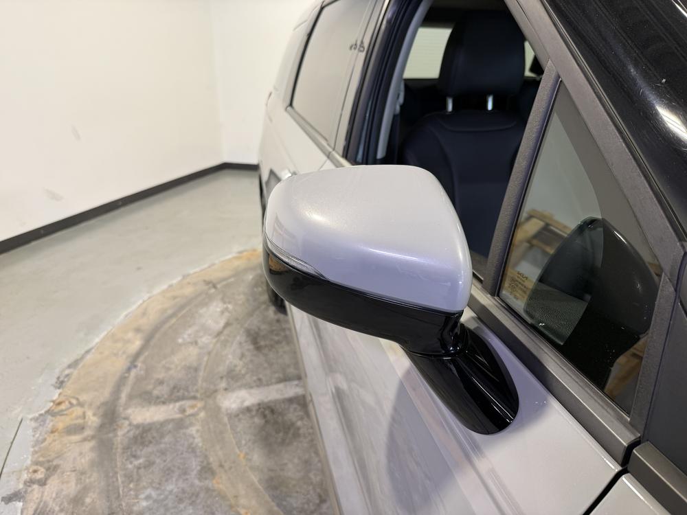 Kia Carnival EX 2024 d&rsquo;occasion à vendre - 11