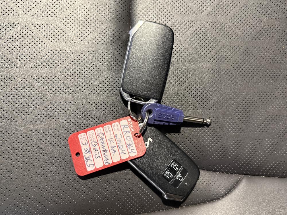 Kia Carnival EX 2024 d&rsquo;occasion à vendre - 33