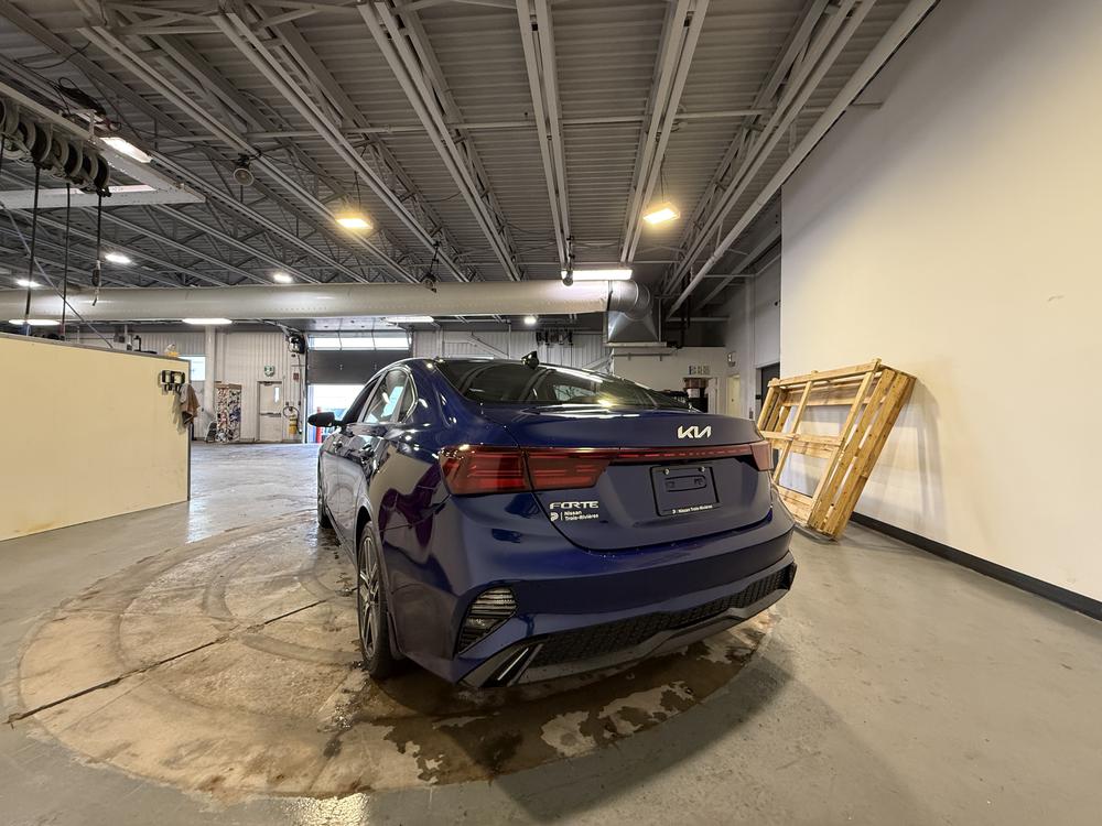 Kia Forte EX 2024 d&rsquo;occasion à vendre - 6