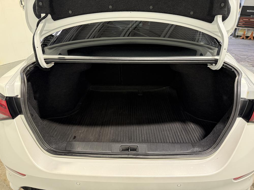 Nissan Sentra SR 2022 à vendre à Trois-Rivières - 33