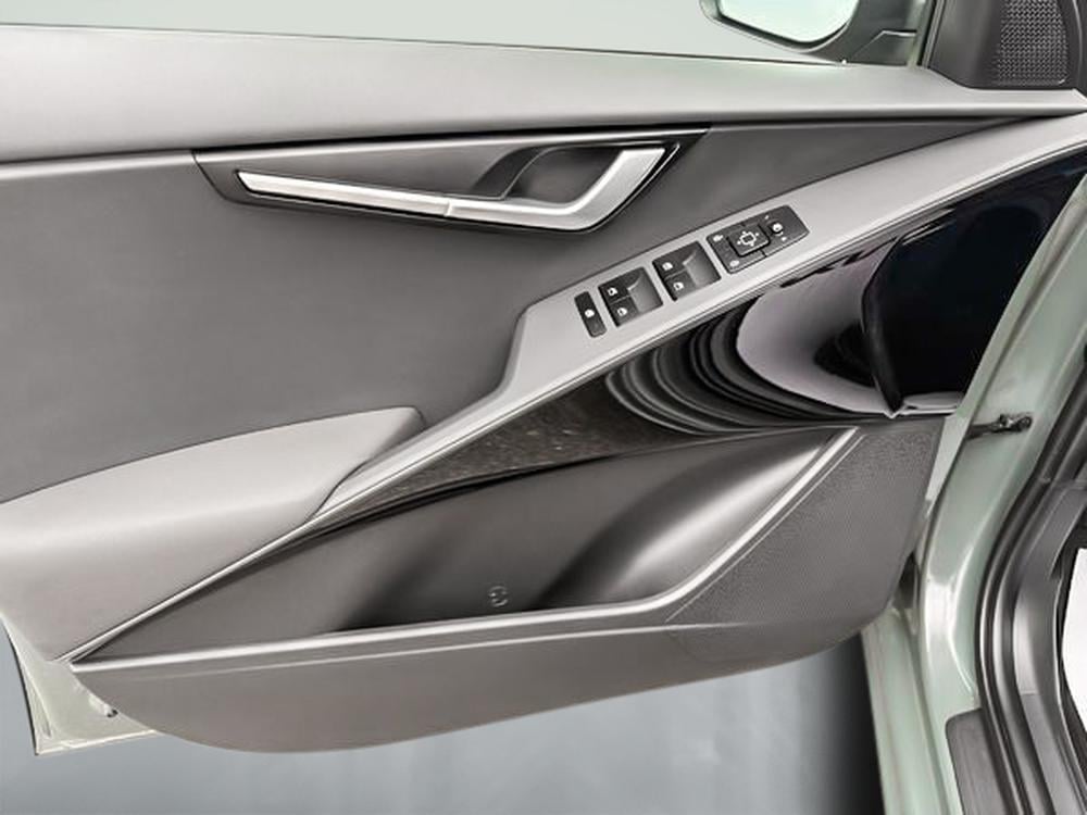 Kia Niro hybride rechargeable EX 2026 d&rsquo;occasion à vendre - 13