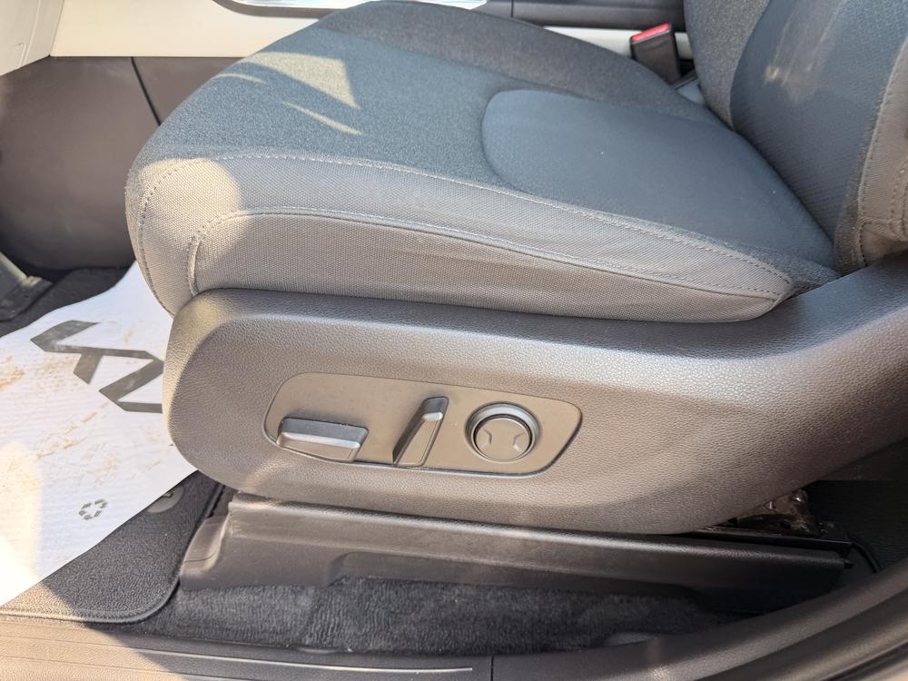 Kia Carnival LX 2022 d&rsquo;occasion à vendre - 18