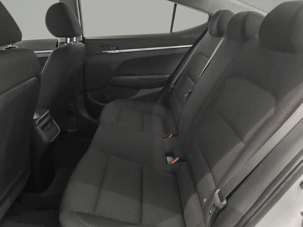 Hyundai Elantra Essential  SE 2020 d&rsquo;occasion à vendre - 24