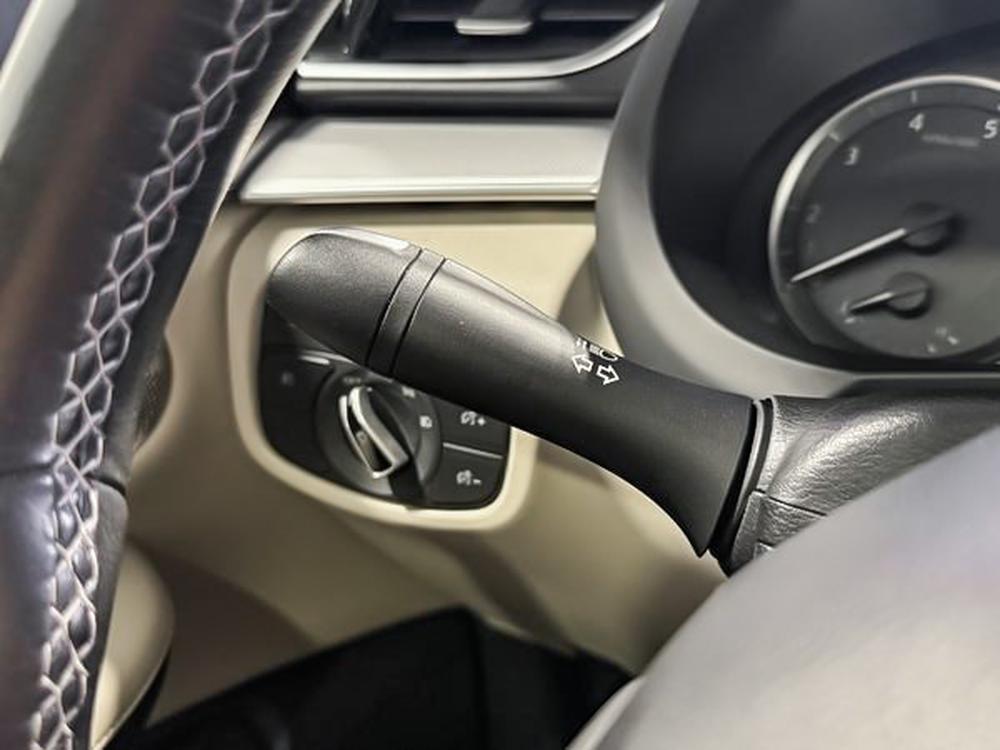 INFINITI QX50 Essential 2019 d&rsquo;occasion à vendre - 23