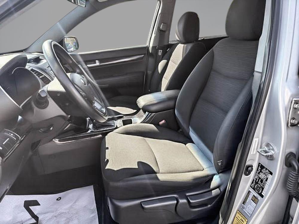 Kia Sorento LX FWD 2015 d&rsquo;occasion à vendre - 16