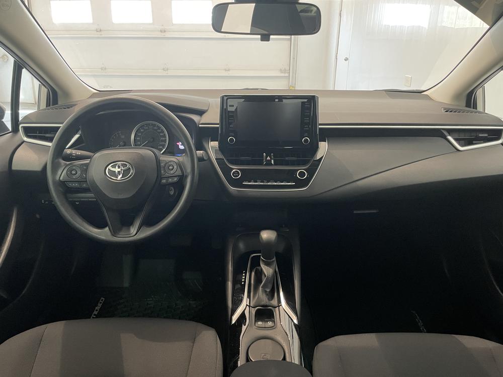 Toyota Corolla LE 2022 d&rsquo;occasion à vendre - 9