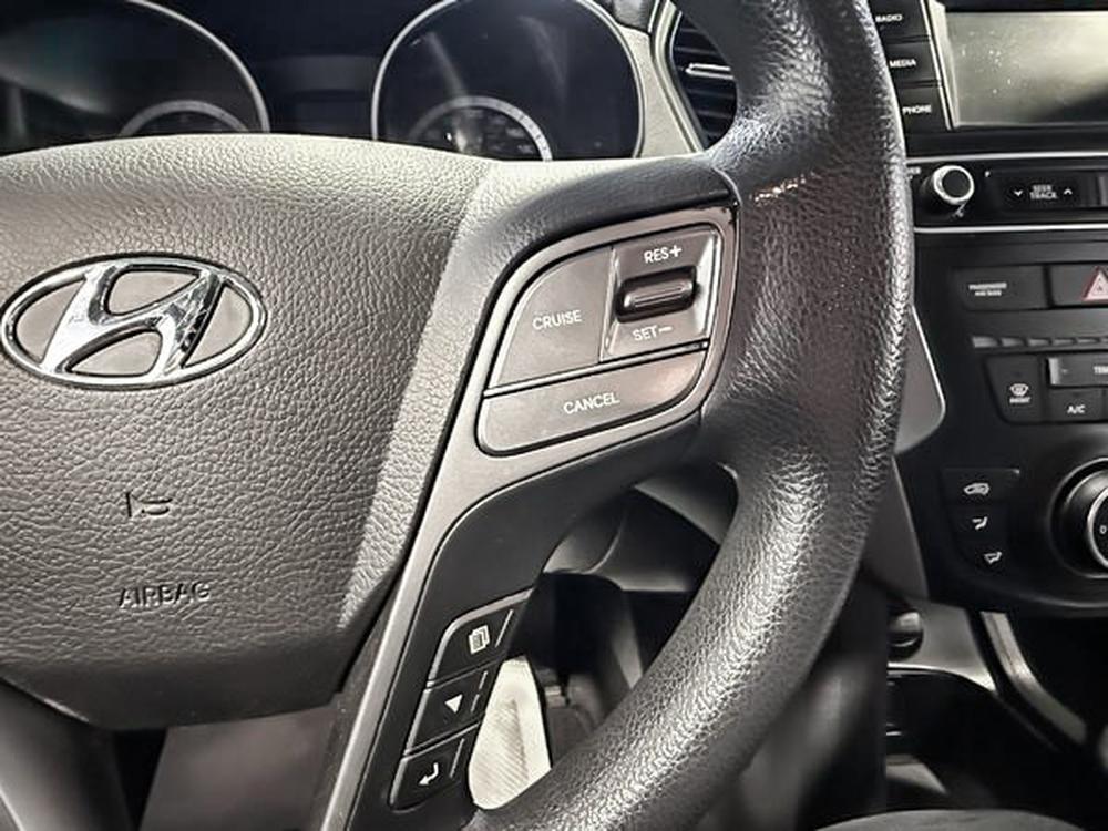 Hyundai Santa Fe Sport Sport 2018 d&rsquo;occasion à vendre - 19