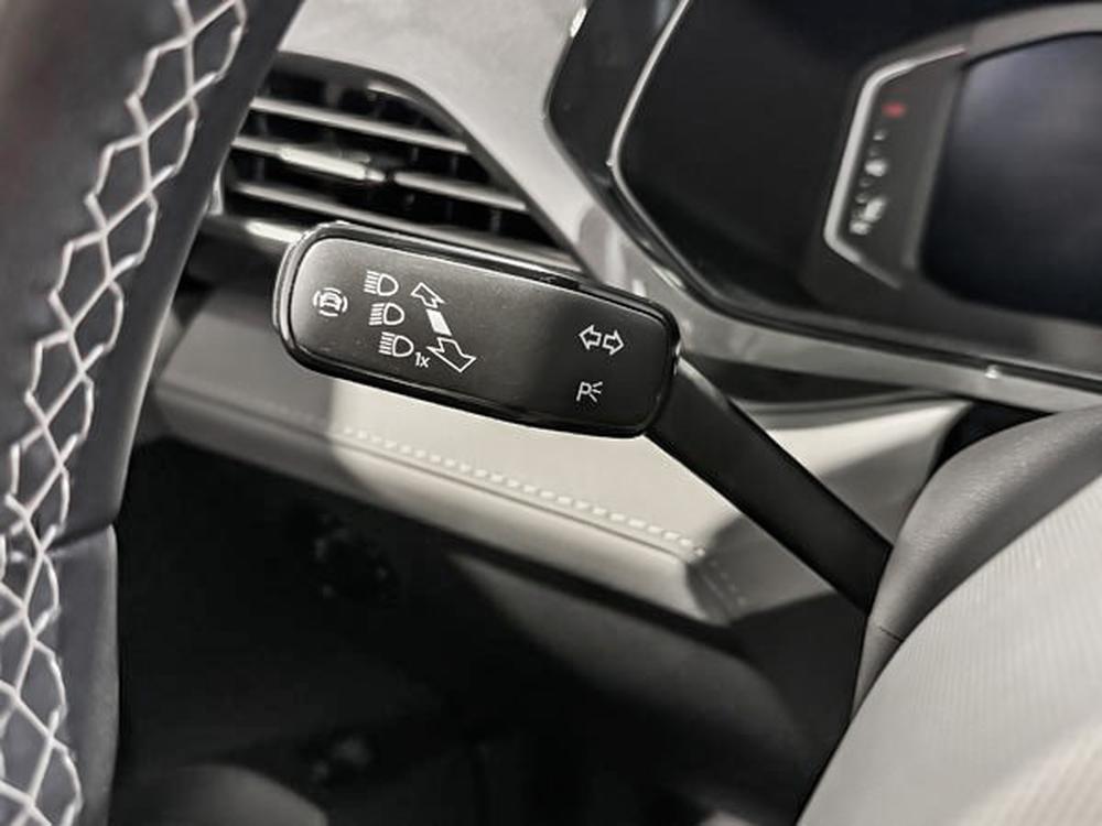 Volkswagen Taos HIGHLINE 2023 d&rsquo;occasion à vendre - 22