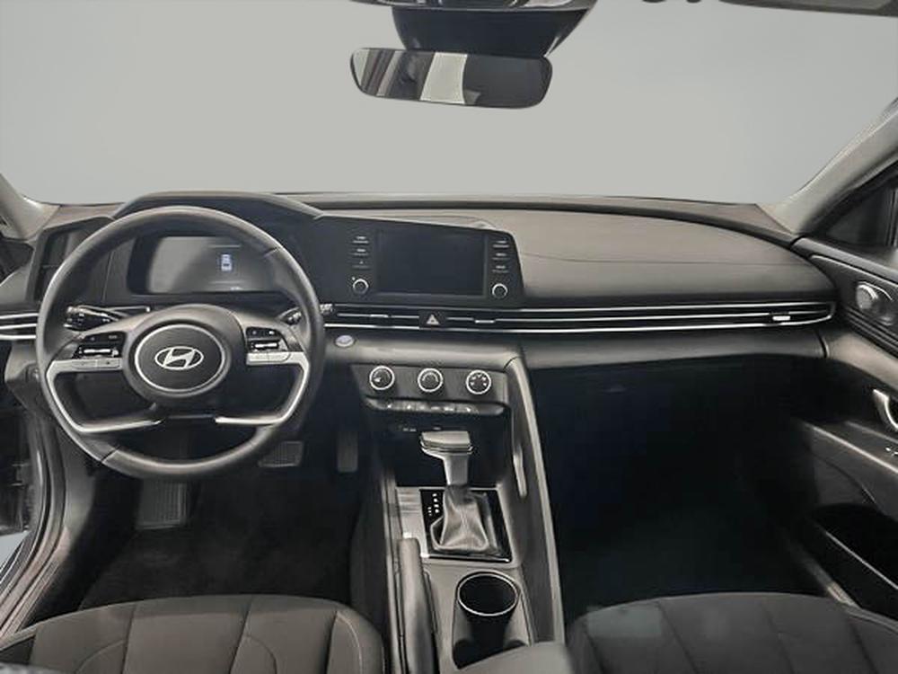 Hyundai Elantra Preferred 2025 d&rsquo;occasion à vendre - 9