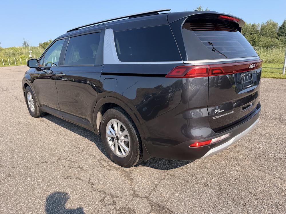 Kia Carnival LX 2022 d&rsquo;occasion à vendre - 6
