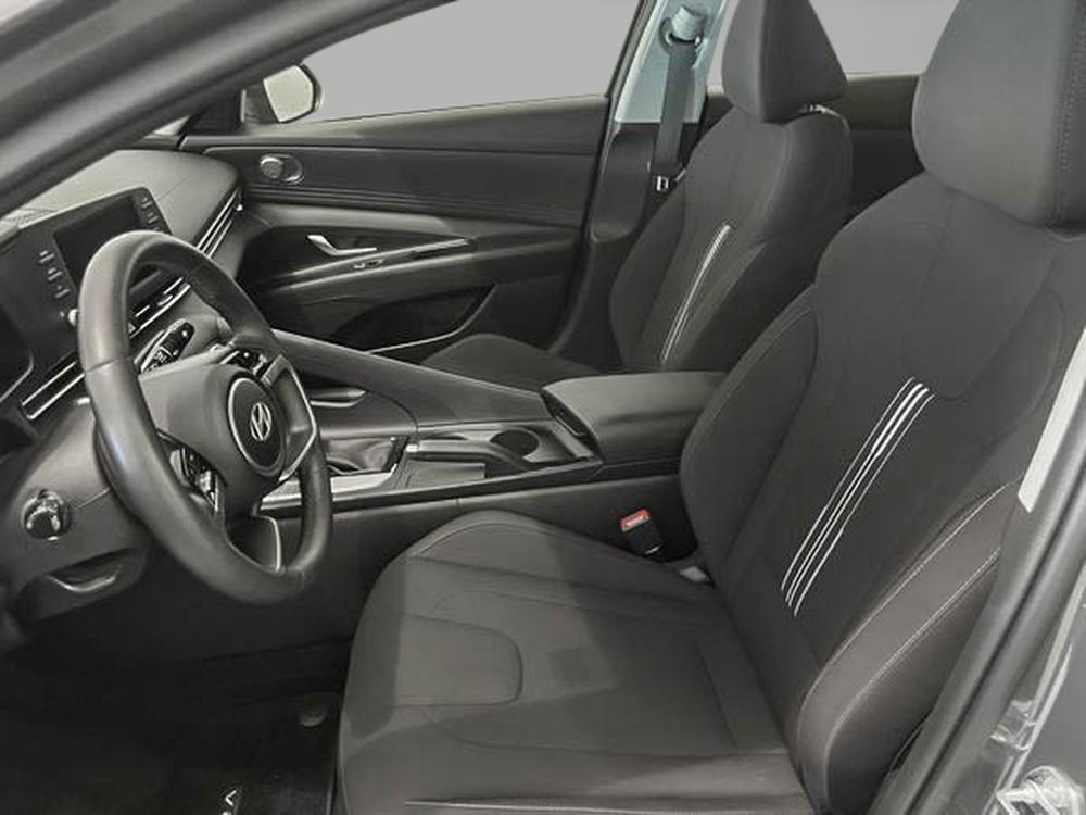 Hyundai Elantra Preferred 2025 d&rsquo;occasion à vendre - 13