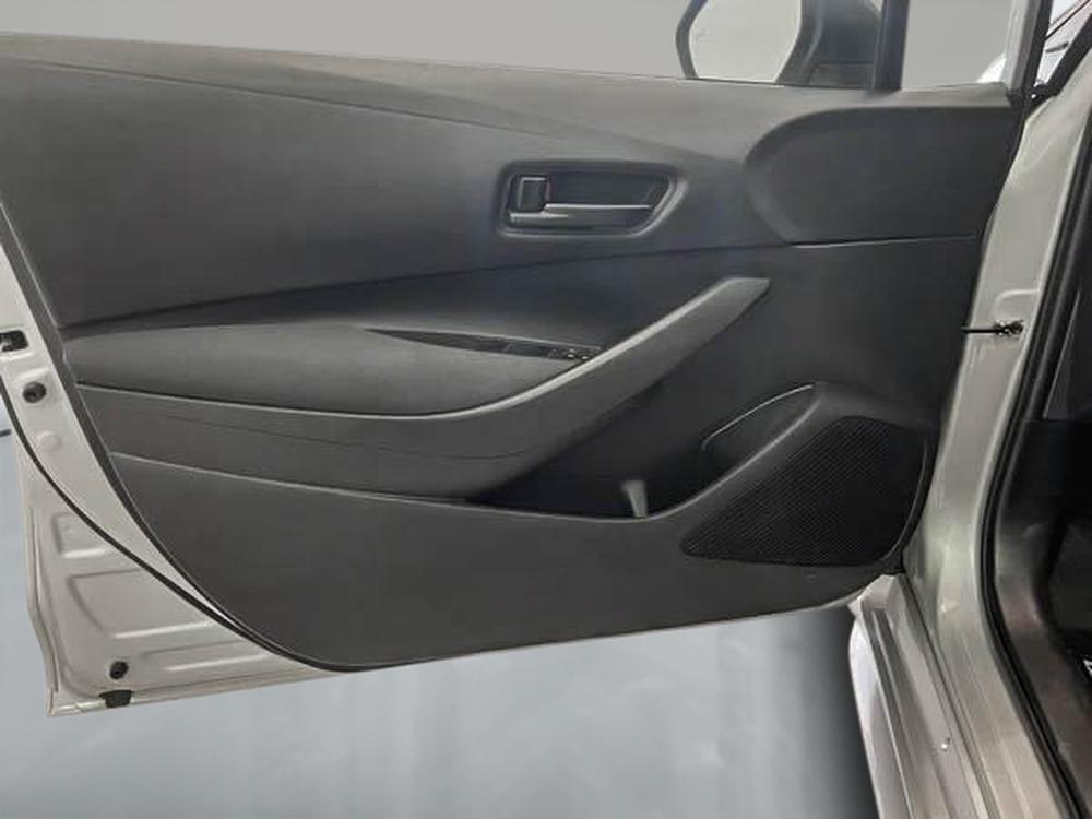 Toyota Corolla LE 2022 d&rsquo;occasion à vendre - 12