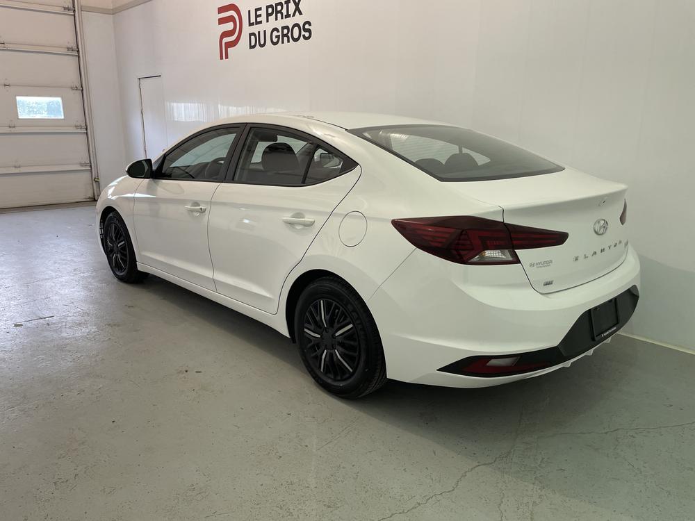 Hyundai Elantra Essential 2020 d&rsquo;occasion à vendre - 6