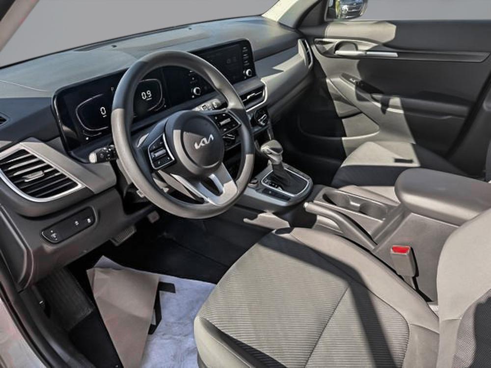 Kia Seltos LX FWD 2024 d&rsquo;occasion à vendre - 19