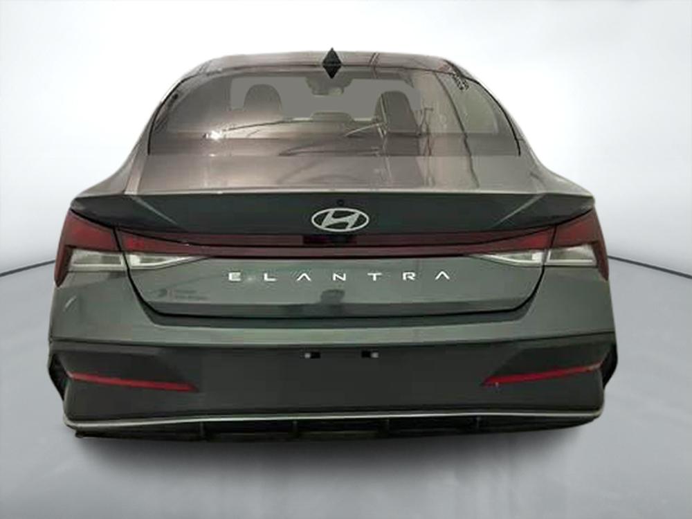 Hyundai Elantra Preferred 2025 d&rsquo;occasion à vendre - 7