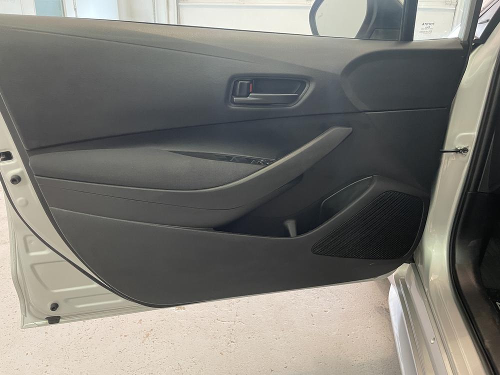 Toyota Corolla LE 2022 d&rsquo;occasion à vendre - 12