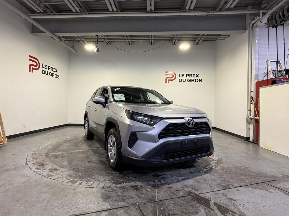 Toyota RAV4 LE