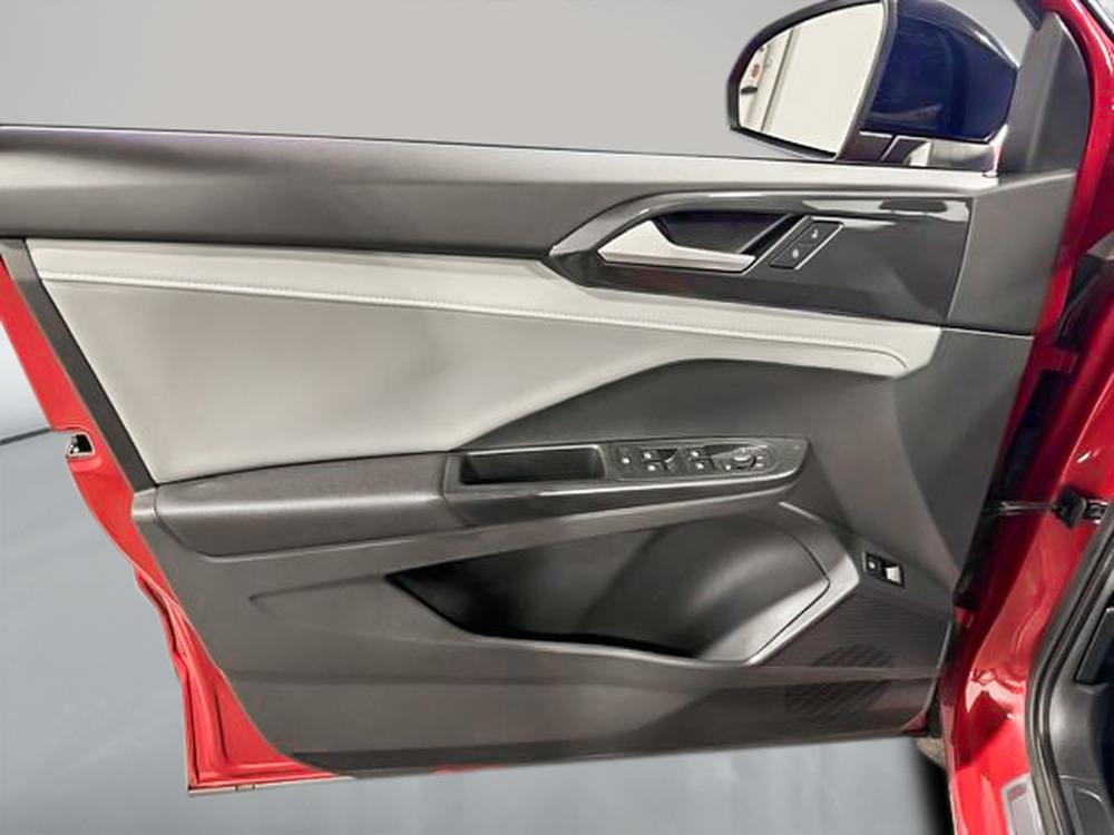 Volkswagen Taos HIGHLINE 2023 d&rsquo;occasion à vendre - 14