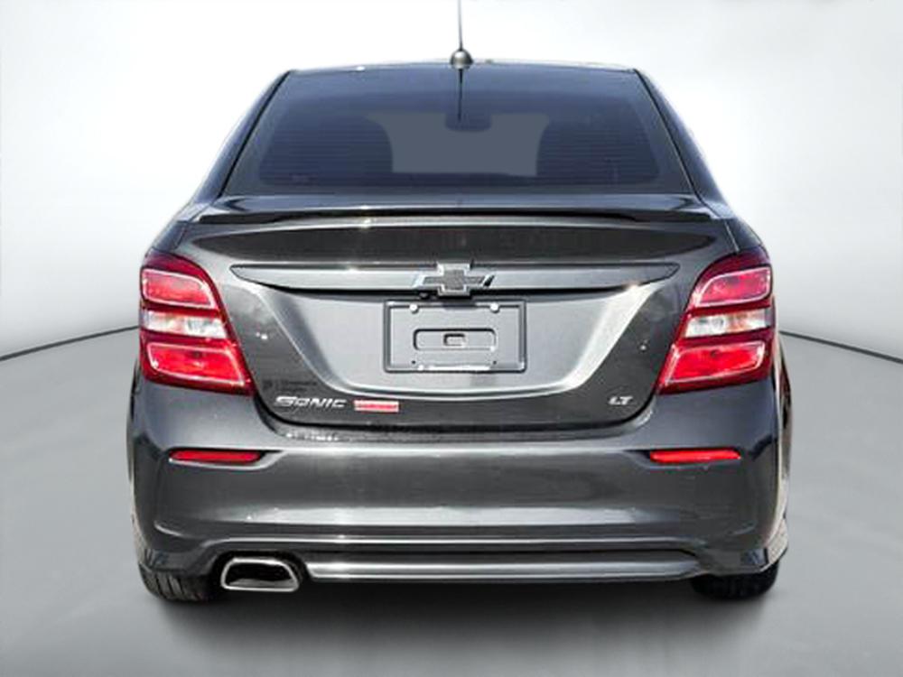 Chevrolet Sonic LT 2018 — photo 4