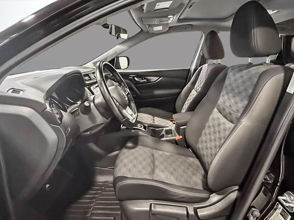 Nissan Qashqai SV 2017 d&rsquo;occasion à vendre - 18