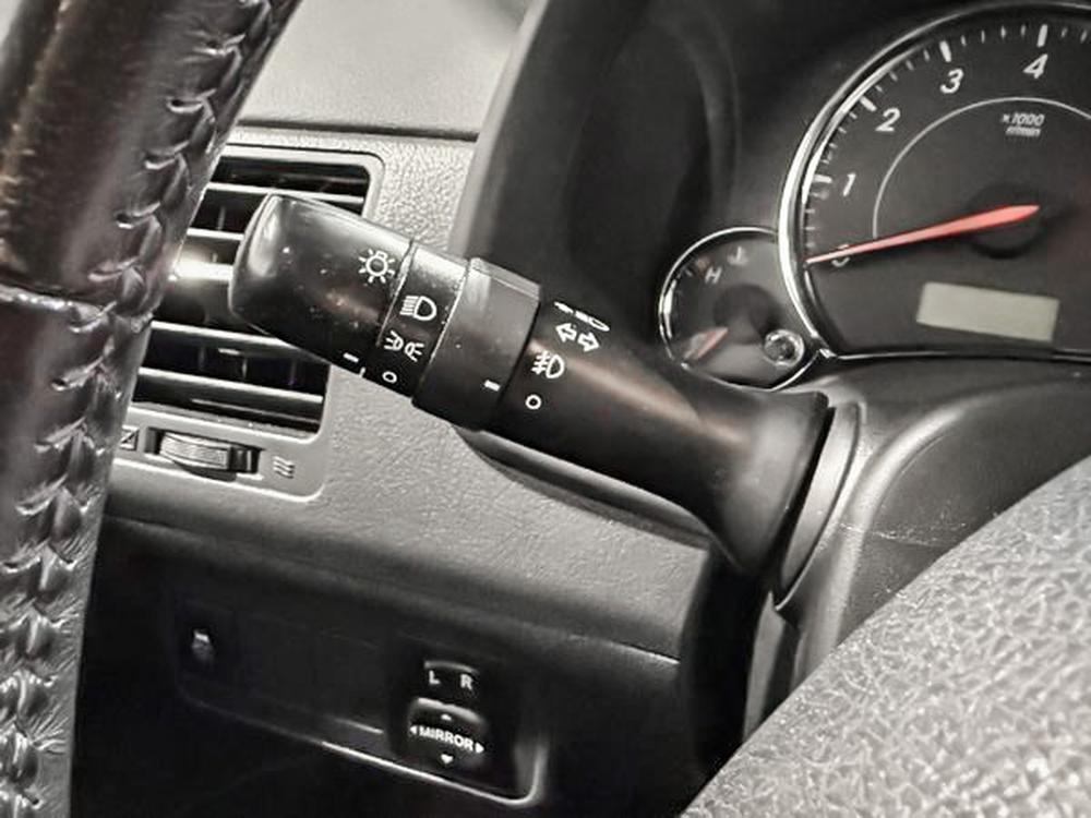 Toyota Corolla S 2012 d&rsquo;occasion à vendre - 21