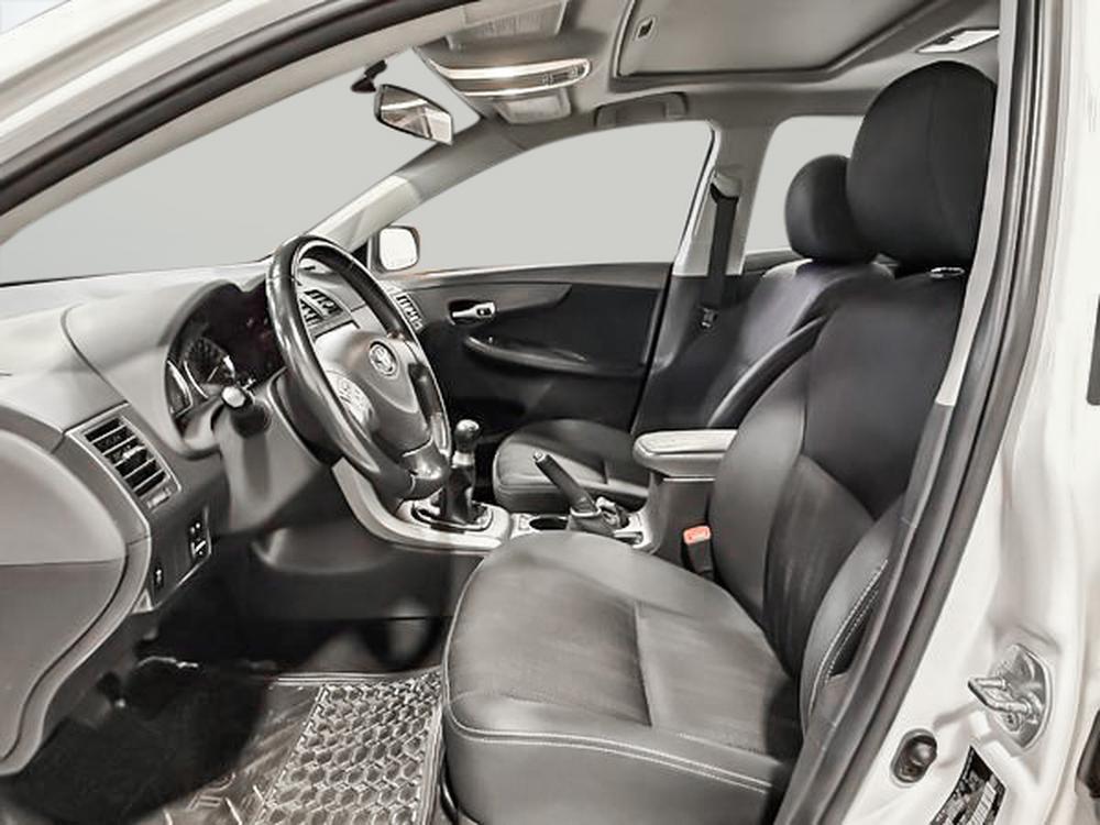 Toyota Corolla S 2012 d&rsquo;occasion à vendre - 17