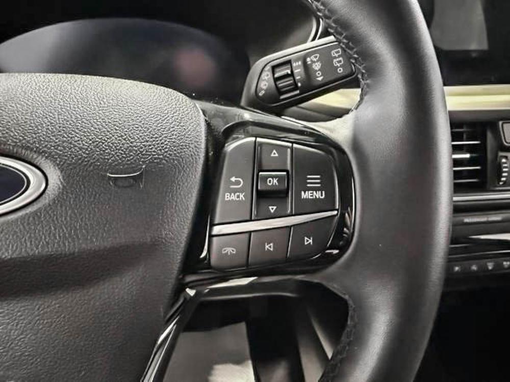 Ford Escape Platinum 2024 d&rsquo;occasion à vendre - 19