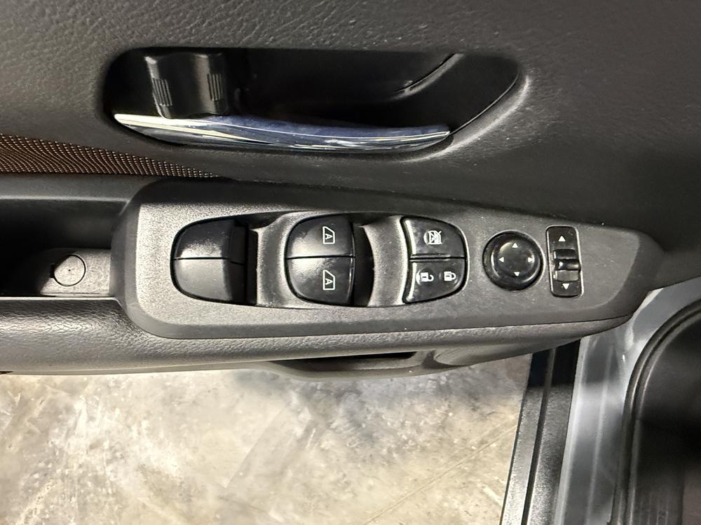 Nissan Kicks SR 2021 d&rsquo;occasion à vendre - 14