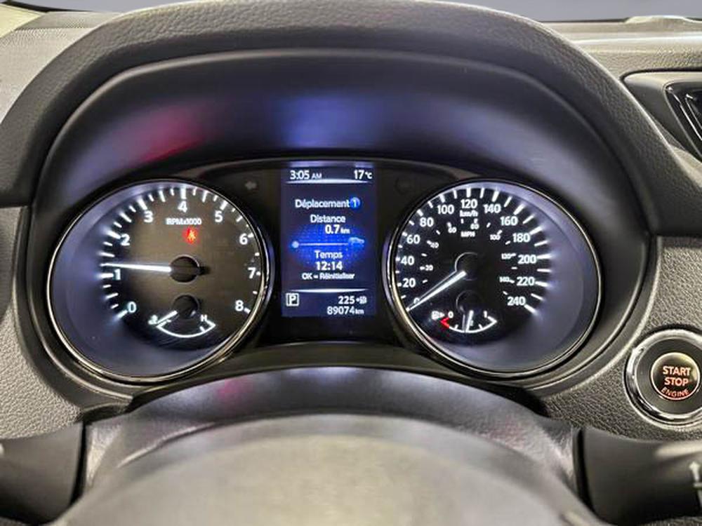 Nissan Qashqai SV 2017 d&rsquo;occasion à vendre - 26